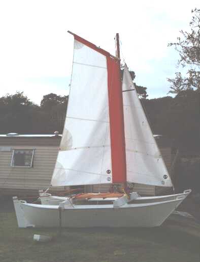 [sails up (14kb)]
