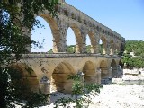 [Pont du Gard (11kb)]