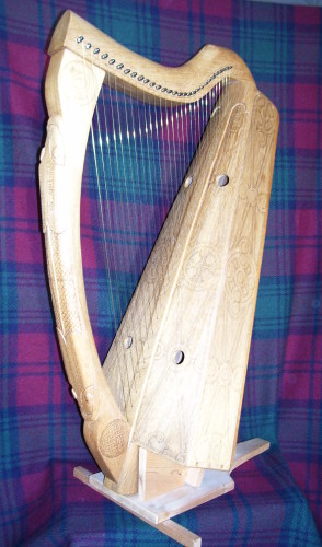 Wire-strung harp